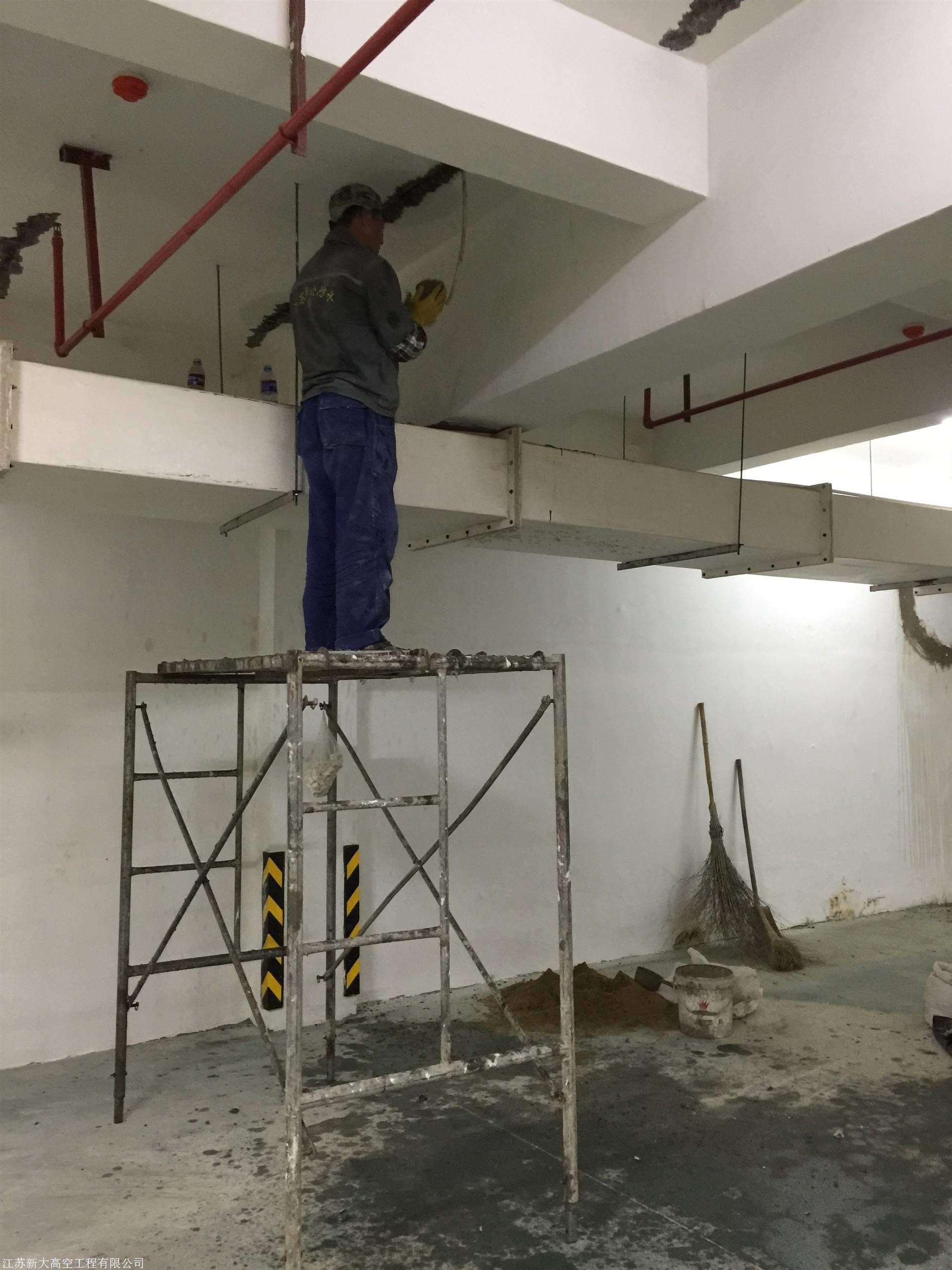 蘇州地下室頂板裂縫補漏與專業(yè)堵漏單位選擇